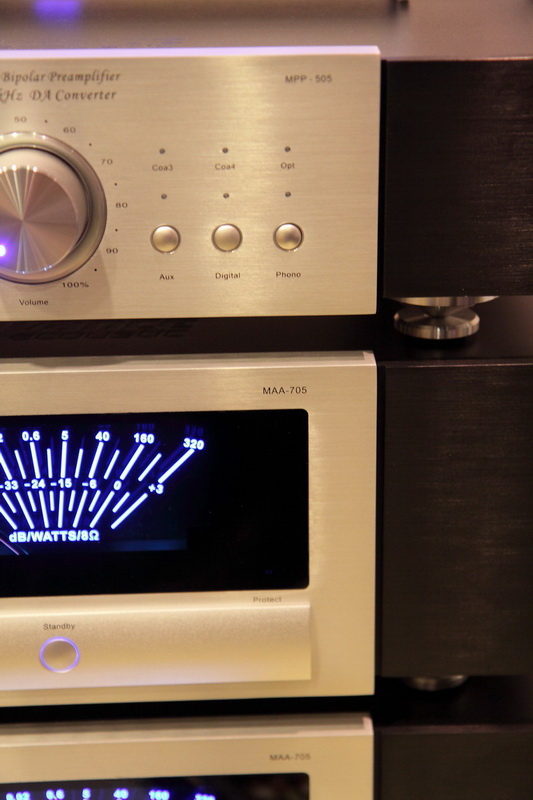 2009 - 10 - Salon hifi - 060